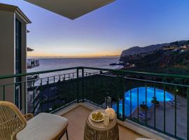 Vila Formosa I by An Island Apart