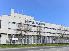 Hotel Forum, hotel s parkiriščem v mestu SantʼIlario dʼEnza