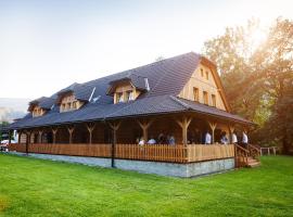 Penzion a restaurace Grunt, cheap hotel in Řeka