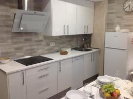 Niebla Centro Apartamentos: Niebla'da bir kendin pişir kendin ye tesisi