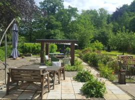 Lowther House, pet-friendly hotel in Pickering