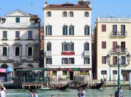 Hotel Antiche Figure, hotel en Santa Croce, Venecia