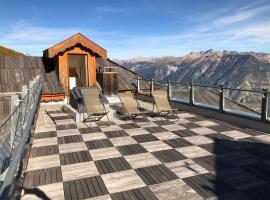 Penthouse "Bond 007" 120 m2 piscine sauna Risoul 1850, hotel a Risoul