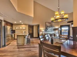 Superior Ski In Ski out, Top floor Penthouse, Pool, Hot Tubs Conde Nast Forbes Award Winner B508