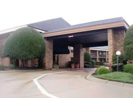 Quality Inn & Suites Searcy I-67, hotel in Searcy