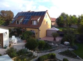 Ferienhaus Erholungsparadies im schönen Franken, hotel ieftin din Obertheres