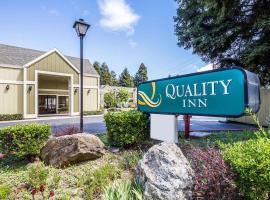 Quality Inn Petaluma, hotel cerca de Cinnabar Theater, Petaluma