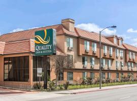 Quality Inn & Suites Bell Gardens-Los Angeles, viešbutis su vietomis automobiliams mieste Bel Gardensas