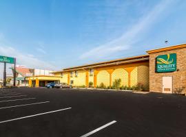 Quality Inn & Suites near Downtown Bakersfield, viešbutis mieste Beikersfildas, netoliese – Beikersfildo traukinių stotis