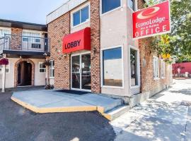 Econo Lodge Inn & Suites Drumheller, pet-friendly hotel in Drumheller