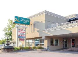 Quality Inn Mont-Laurier, hotell i Mont-Laurier