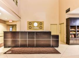 Comfort Inn & Suites Ambassador Bridge, hotel en Windsor