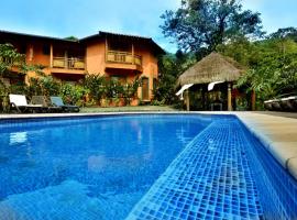 Suítes Forte Rocha, hotel perto de Cachoeira dos Três Tombos, Ilhabela