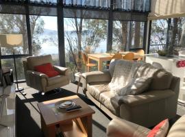 Tamar River Apartments, hotell i Rosevears