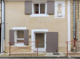 Petite Maison du Ventoux, hotel con estacionamiento en Mormoiron