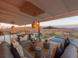 Rockfig Lodge Madikwe, hotel cerca de Phuthadikobo Museum, Reserva de Madikwe