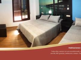 Hostal Boutique El Patio Lepe เกสต์เฮาส์ในเลเป