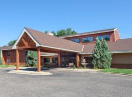 AmericInn by Wyndham Ham Lake, hotel with parking in Ham Lake