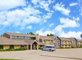 AmericInn by Wyndham Clear Lake, pet-friendly hotel in Clear Lake