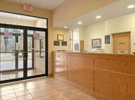 Super 8 by Wyndham Pascagoula