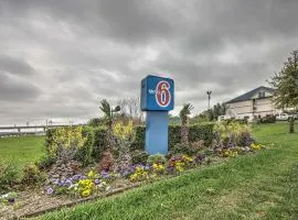 Motel 6-Dallas, TX - Northwest