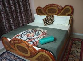 Pratibha Home stay, готель у місті Джабалпур