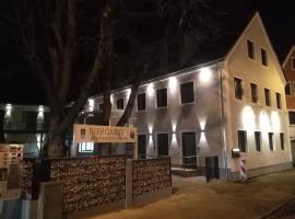 Zur Friedenseiche, дешевий готель у місті Айхах
