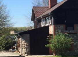 Guest House Pilsētnieki, pension in Slampe