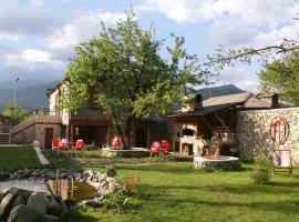 Takht House, cabaña o casa de campo en Dilijan