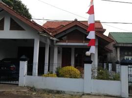 Wisma Sayura Syariah, villa en Cinangka