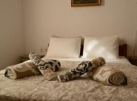 Hermes Apartment-2, hotel in Nafplio