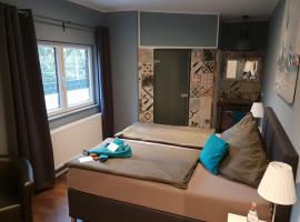 Hotel Nacht-Quartier, hotel near Düsseldorf-Monchengladbach Airport - MGL, Willich