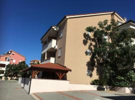 Medeja, Hotel in Novalja