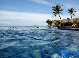 Viesnīca Phu Quoc Kim 2 Beach Front Resort pilsētā Fukuoka, netālu no apskates objekta Ream National Park