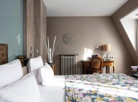 The 10 best hotels near Porte Maillot Metro Station in Paris, France