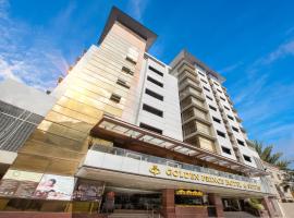 Golden Prince Hotel & Suites، فندق في مدينة سيبو