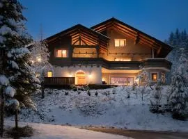 Designferienhaus Luxus Bergchalet XXL Ski In-Out Snow Space Wagrain Flachau