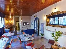 Artisti Sustinea Rooms