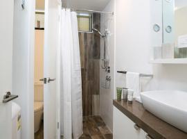 Les Chalets 20, Hotel in Falls Creek