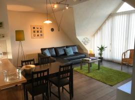 Comfortabel dakappartement met zicht op jachthaven, budget hotel in Turnhout