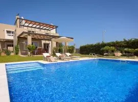 Evergreen Seaside Villa with private pool