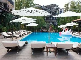 Green Paradise Complex