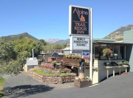 Alpine Trail Ridge Inn, hotel en Estes Park