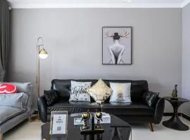 LuoYang XiGong.ShengLong Square.Locals Apartment.00174940 Locals Apartment 00174940