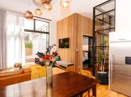 Auckland City Spacious Loft - 4 Bedrooms & 2 Free Car Parks