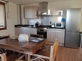 Le Grizzly Luxe Location, Ferienwohnung in Font-Romeu