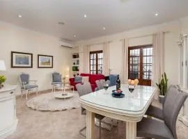 Downtown Ronda -Parking included-