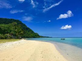 Paradise Point Escape, cottage sa Port Vila