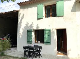 Gîte des deux platanes, Ferienhaus in Orgon