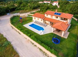 Villa Jadran, cabana o cottage a Nedeščina